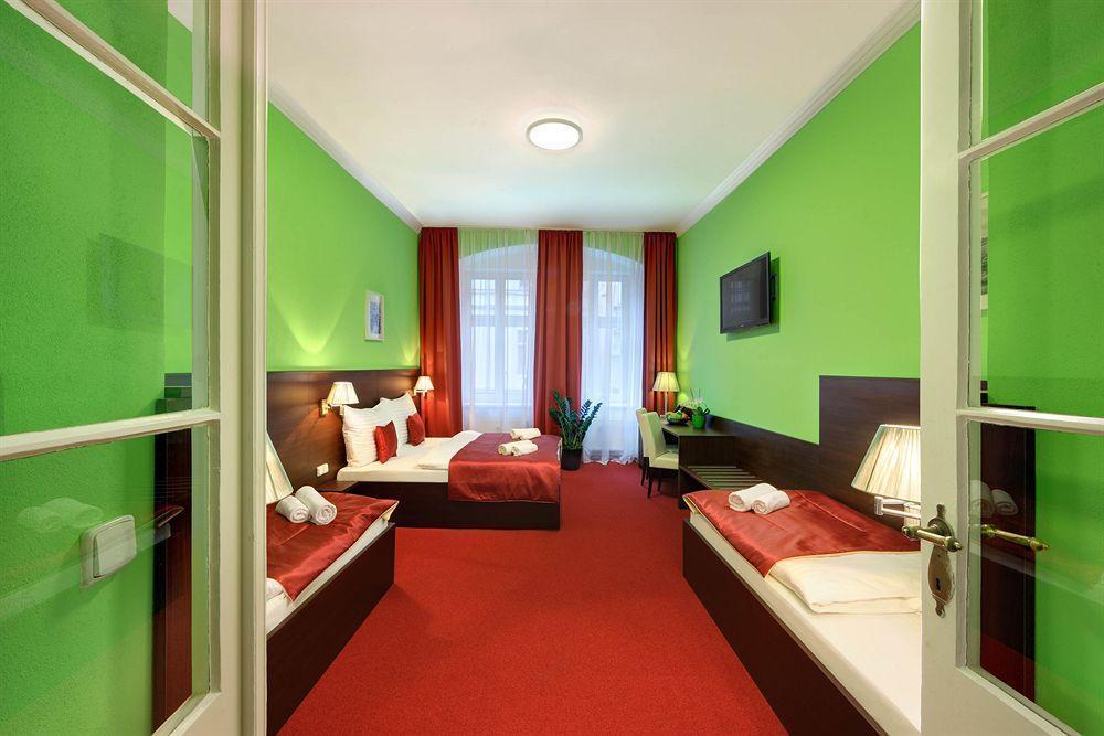 Martin 4* Praga