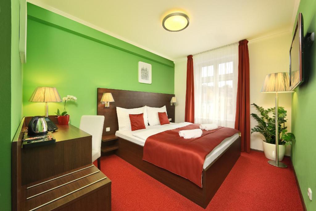 Martin 4* Praga